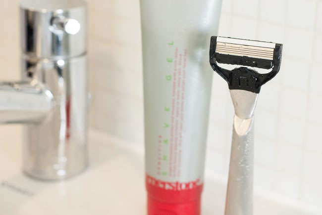 Win a personalised engraved razor & luxury shave set